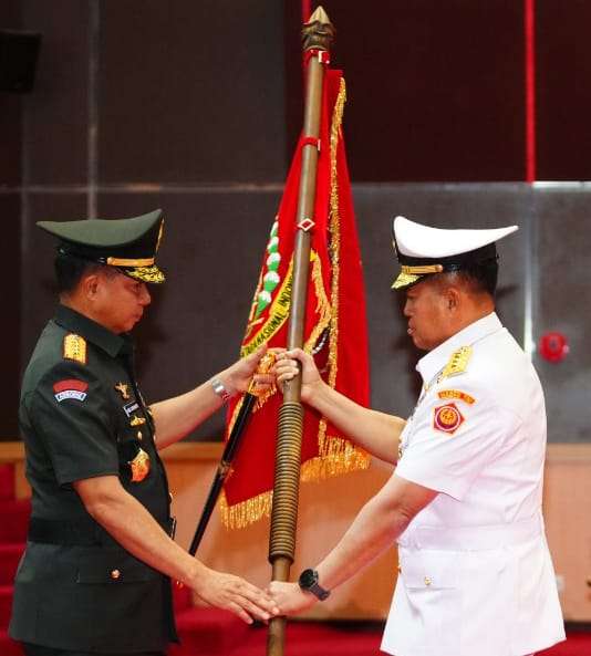 Panglima TNI Pimpin Sertijab Irjen TNI, Danjen Akademi TNI, Kabais TNI dan Aslog Panglima TNI