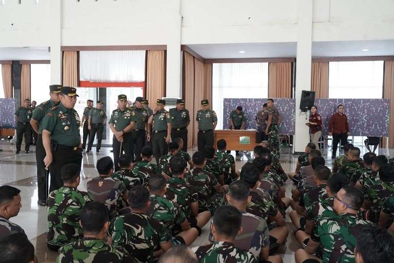 Pangdam V/Brawijaya Tinjau Seleksi Diktukpa TNI-AD