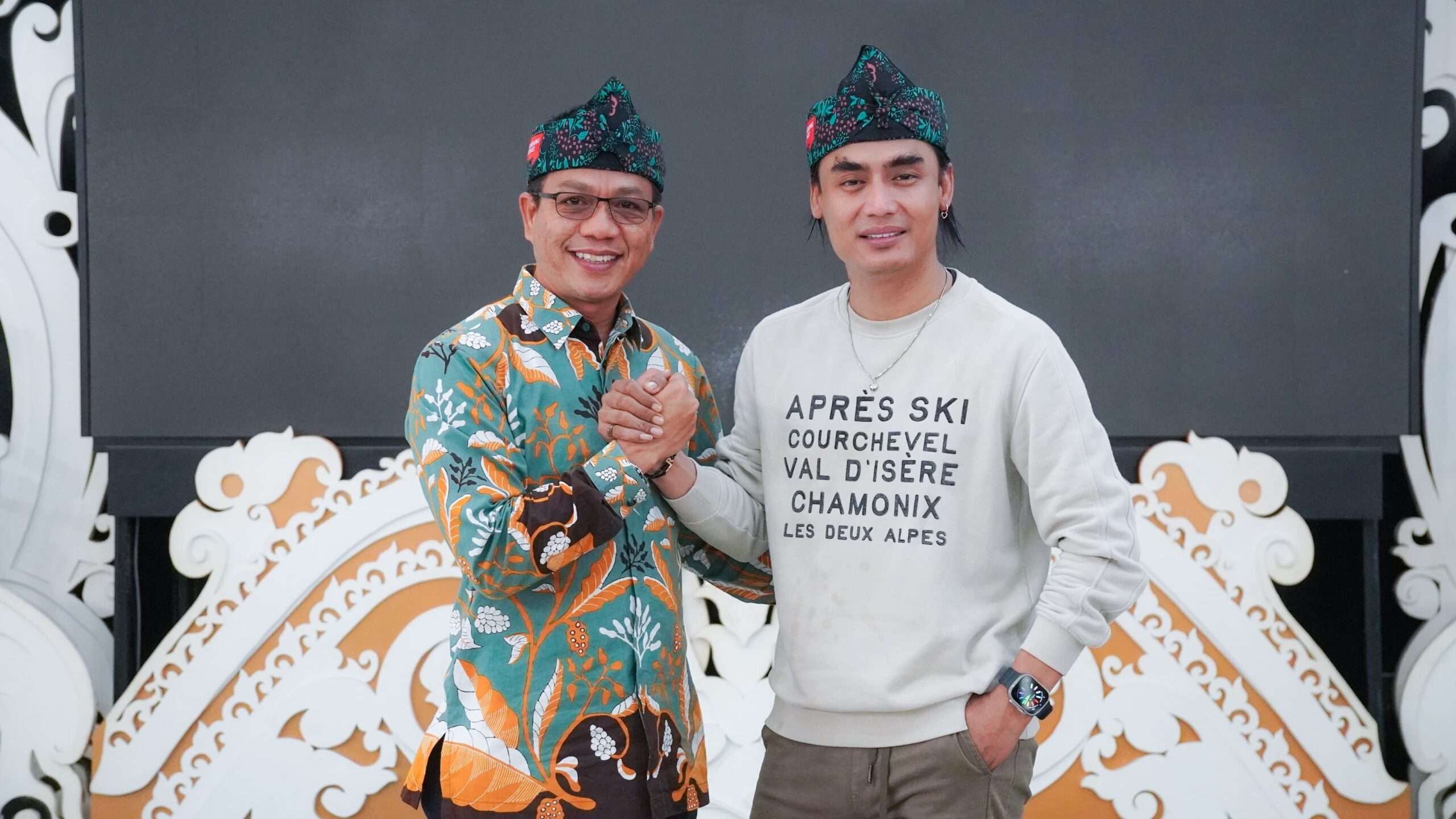 Di Pilkada Kabupaten Bandung, Carly Van Houten Nyatakan Siap Dampingi Dadang Supriatna