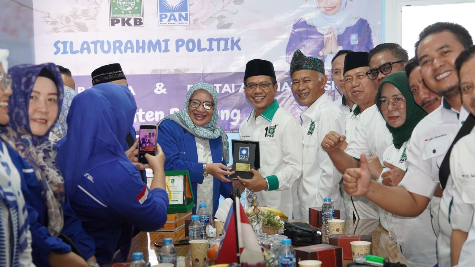 Balonbup Bandung Incumbent Berharap Semua Parpol Masuk Koalisi Bedas