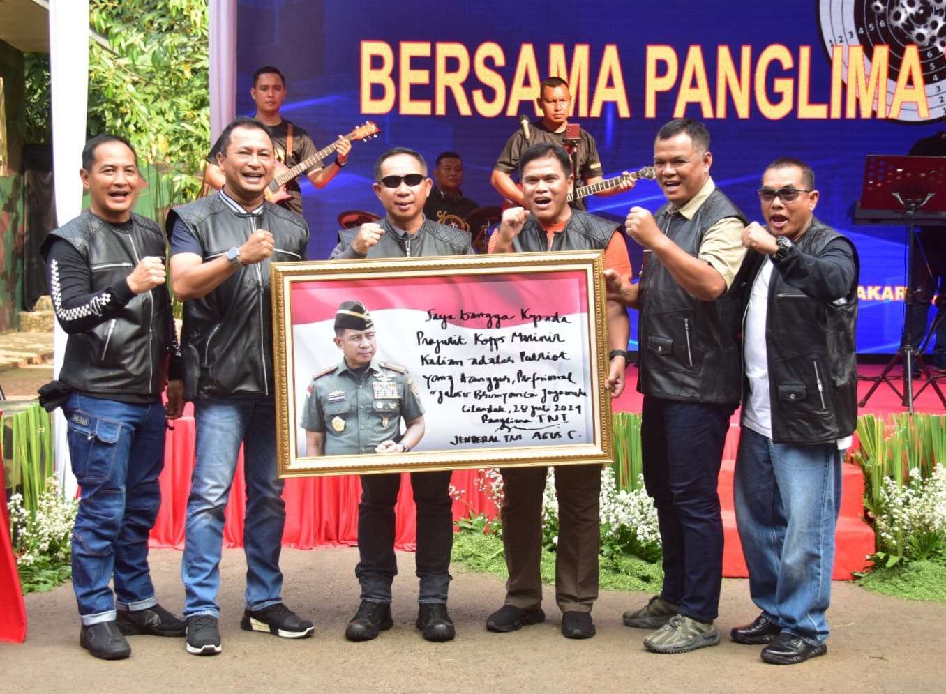 Panglima TNI Gelar Bhakti Sosial di Sarang Prajurit Petarung Marinir Cilandak