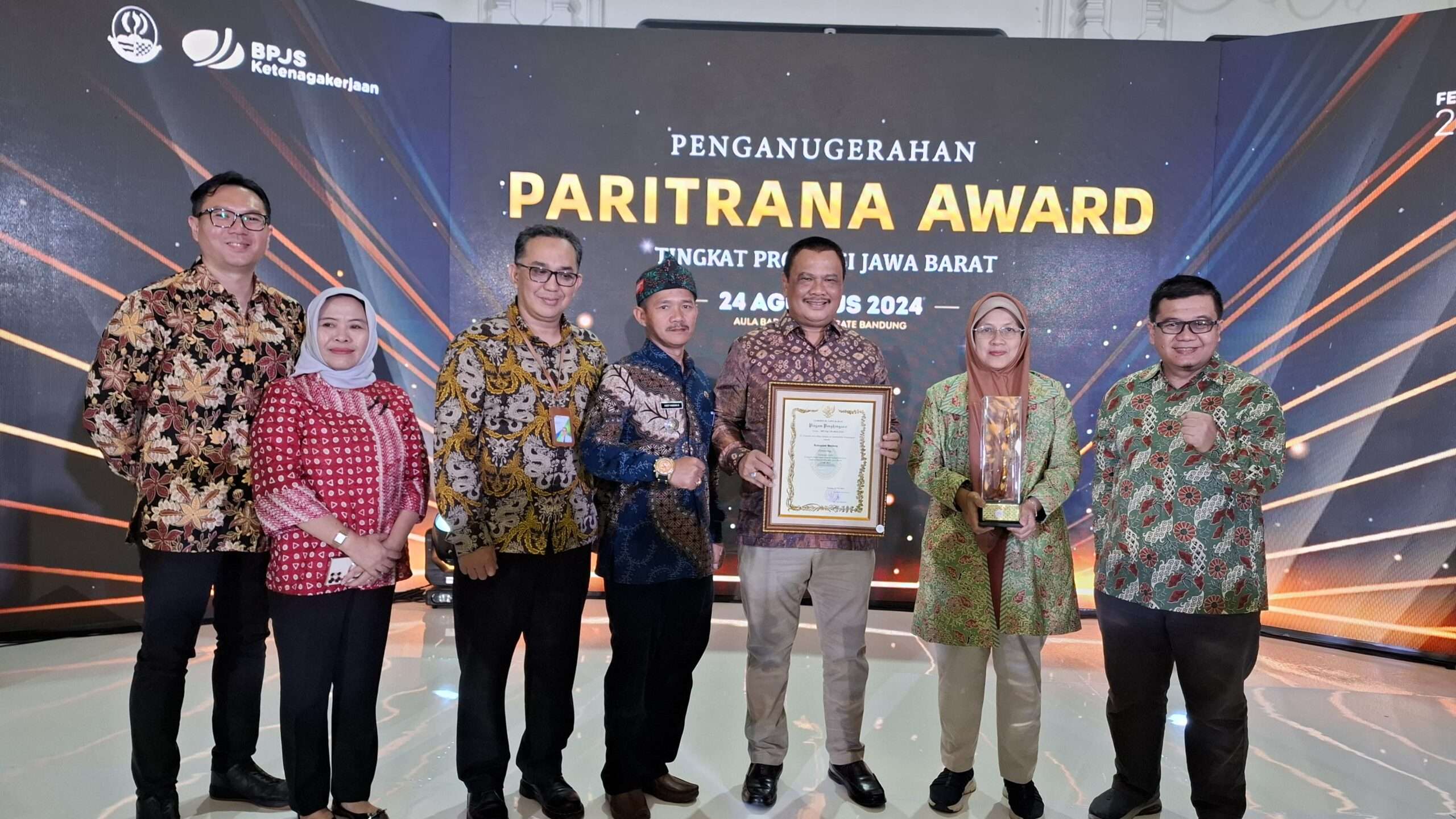 Implementasikan BPJS Ketenagakerjaan, Pemkab Bandung Raih Juara 1 Ajang Paritrana Award 2024 Tingkat Prov. Jabar