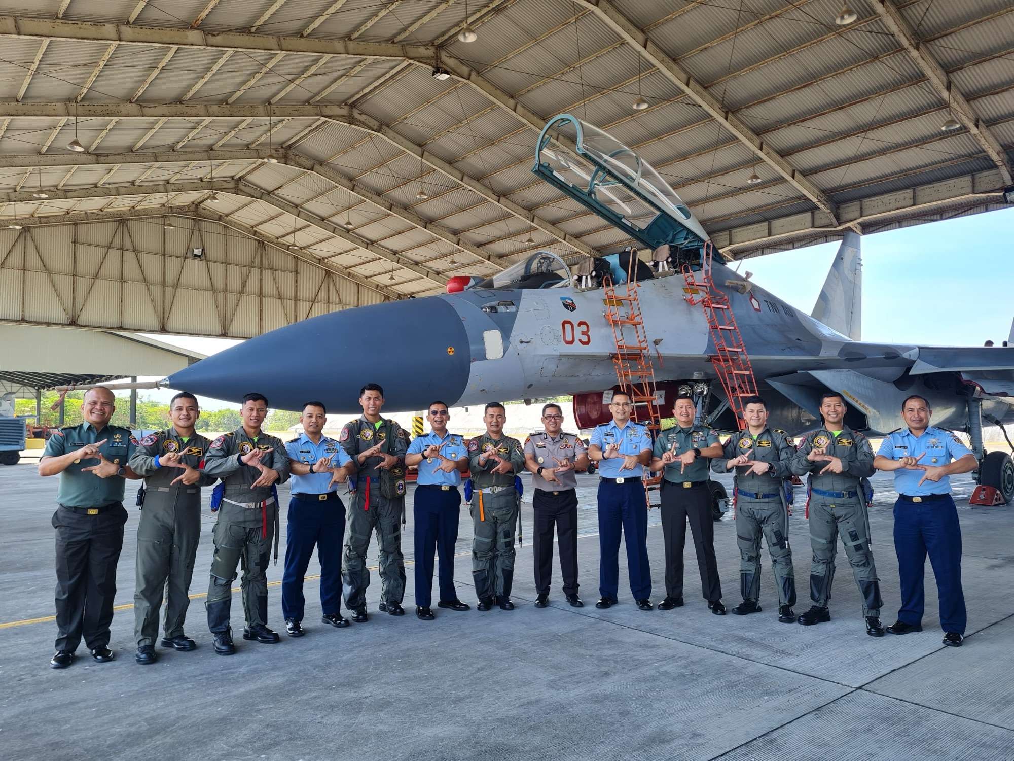 Skadron Udara 11 Lanud Sultan Hasanuddin Menerima Kunjungan Pasis Dikreg LII Sesko TNI