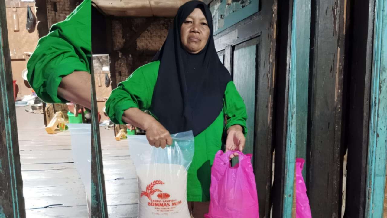 Inisiatif DKM Masjid Nurul Huda: Pembagian Sembako dan Kegiatan Berdaya