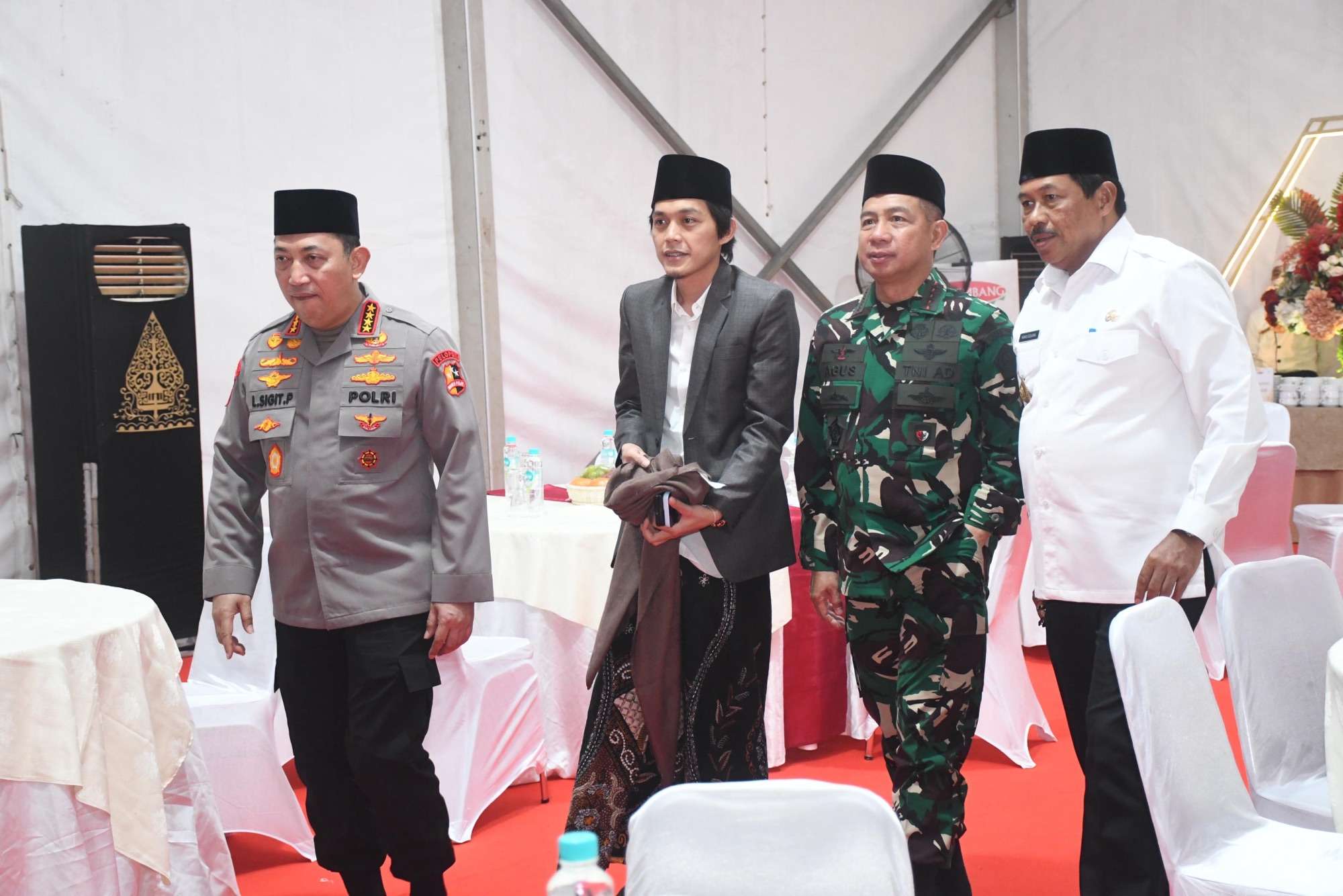 Jelang Pilkada Serentak, Panglima TNI dan Kapolri Hadiri Doa Bersama Lintas Agama di Semarang