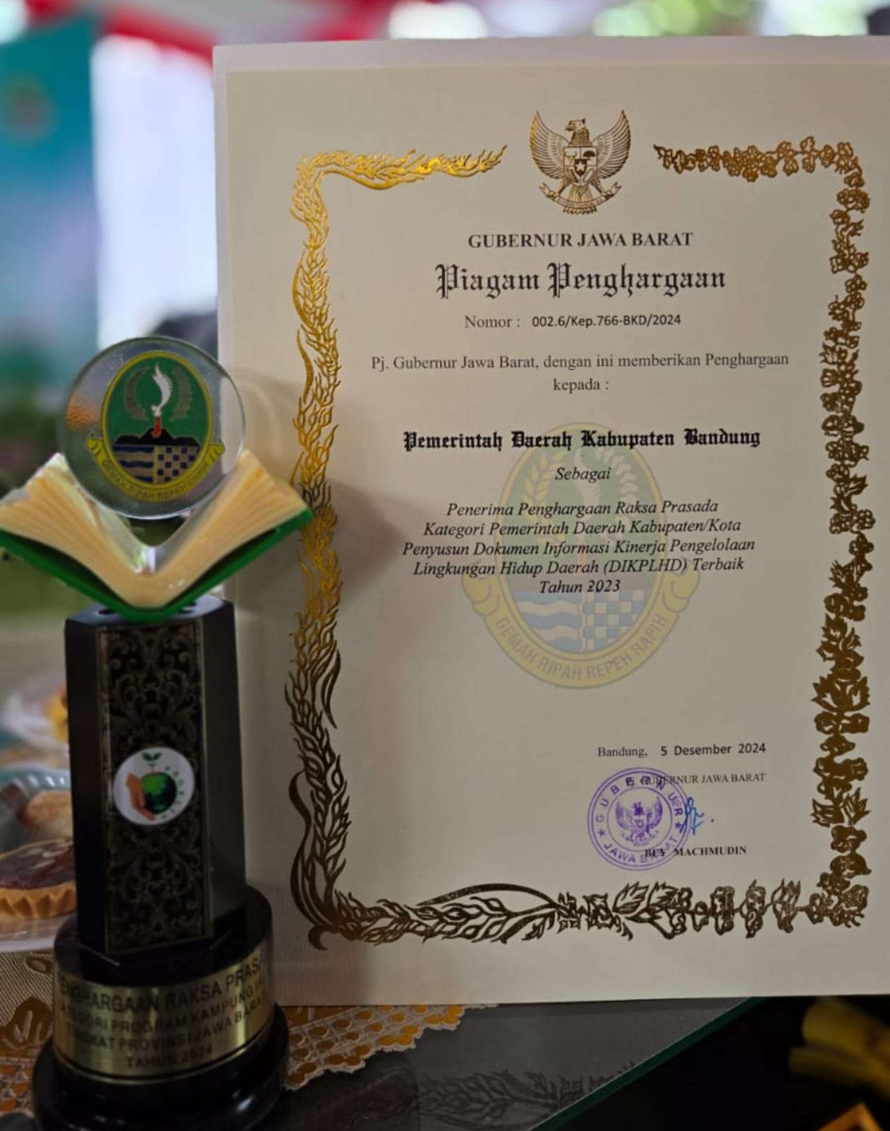 Well! Bupati Dadang Supriatna Raih Penghargaan Bidang Lingkungan dari Pemprov Jabar