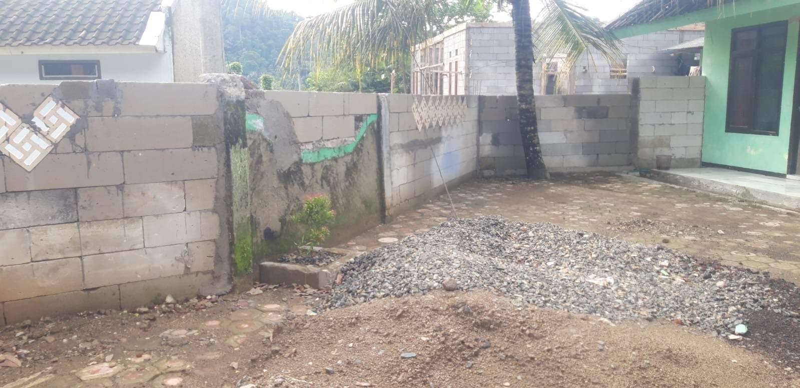Pembangunan Rehab Kantor Desa Cikarang Mangkarak Diduga Bermasalah Akibat Lemahnya Pengawasan