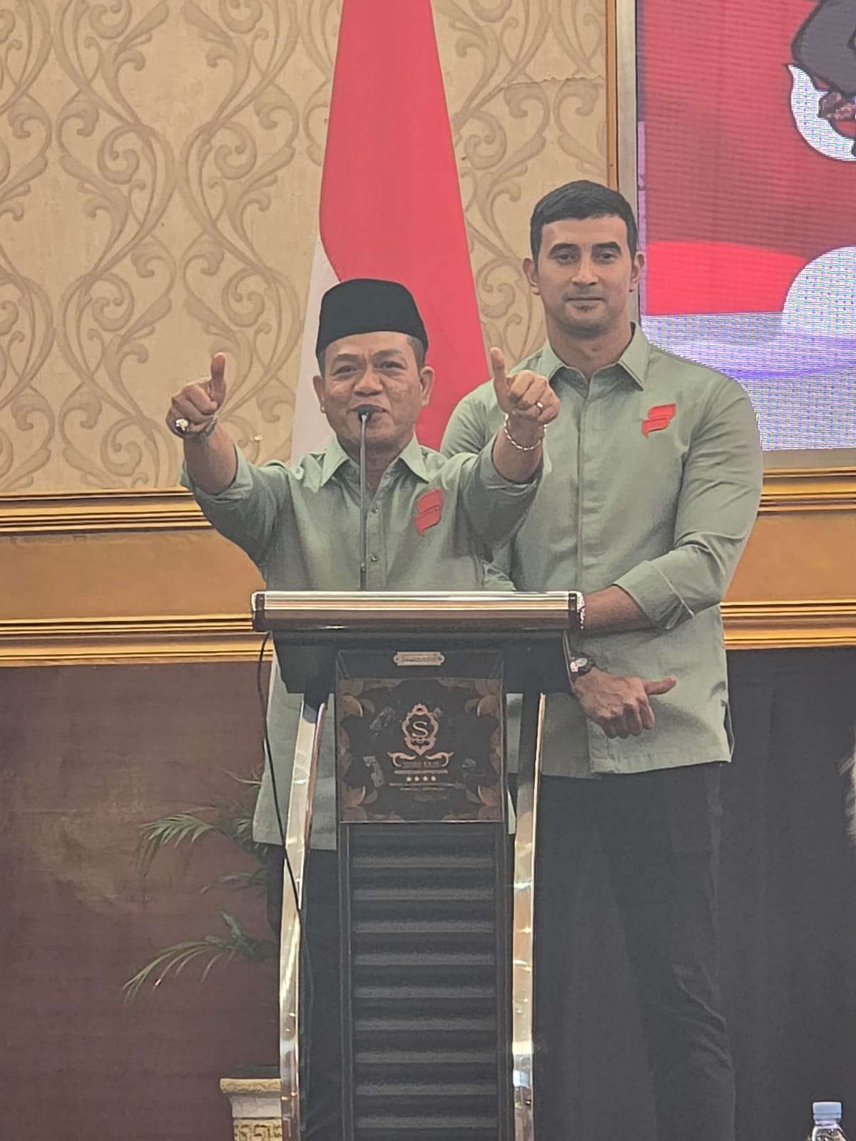 Ditetapkan Sebagai Pemenang Pilkada 2024. Dadang Supriatna: Sekarang Tidak Ada Lagi 01 Maupun 02, Mari Bersatu Untuk Membangun Kabupaten Bandung 5 Tahun Ke Depan Bersama-sama