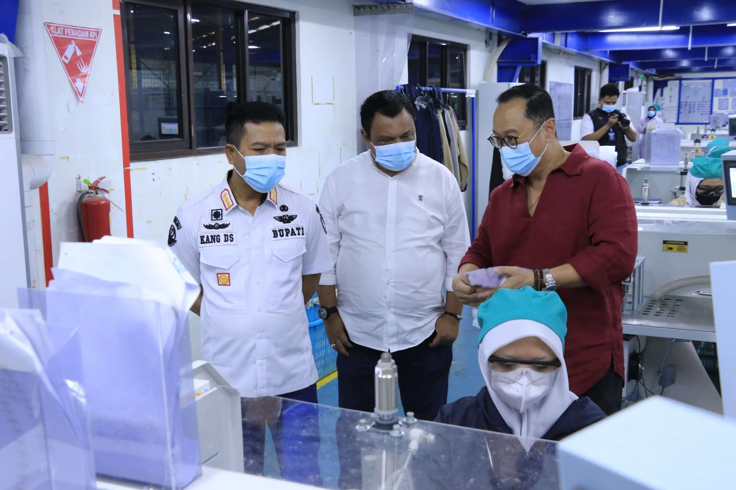 Tindak Lanjut Dari MoU Antara Pemkab Bandung Dengan Apindo, Bupati Dadang Supriatna Lakukan Factory Tour