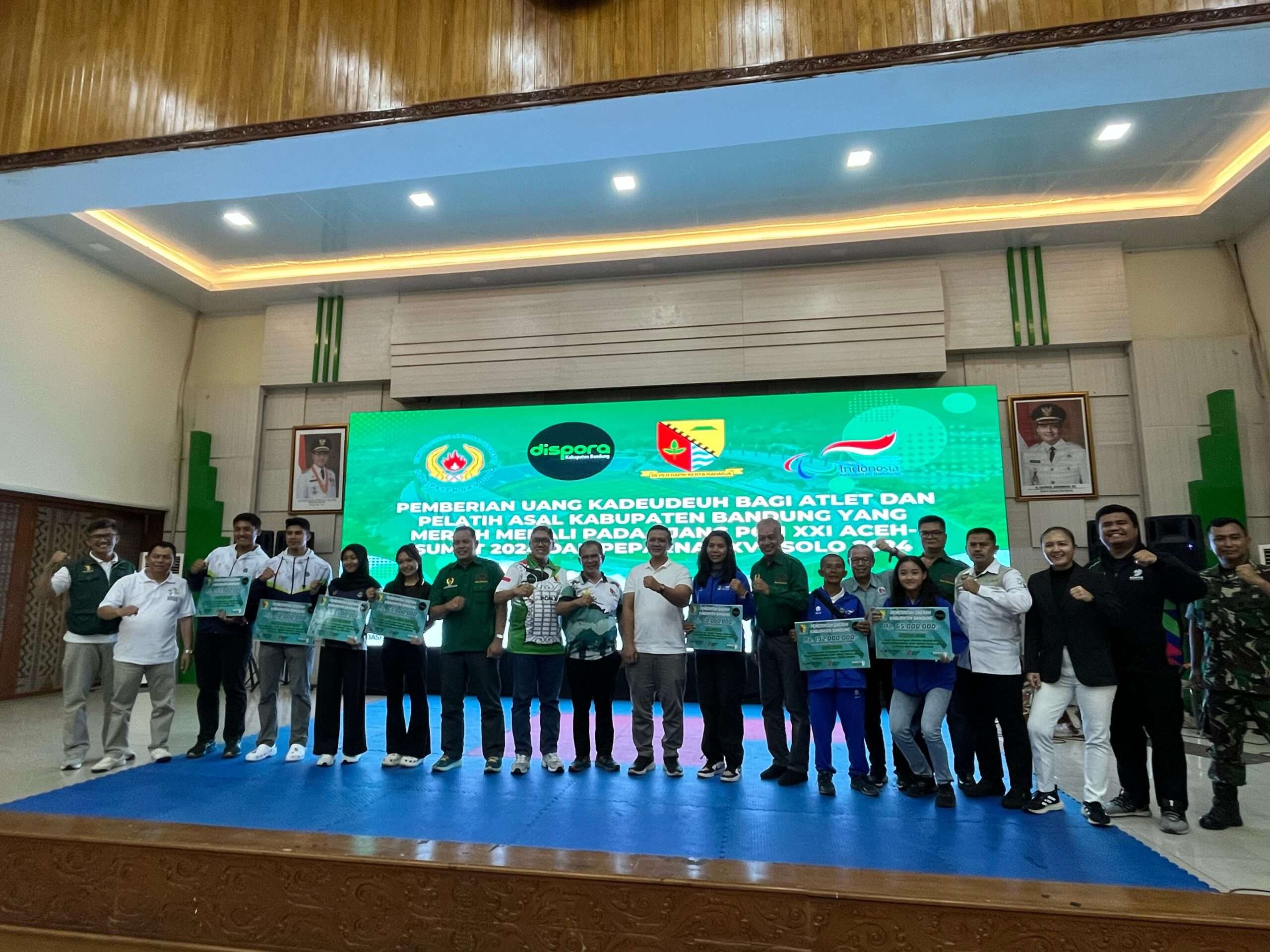 Motivasi Para Atlet dan Pelatih, Kang DS Gelontorkan Kadeudeuh Rp. 6,5 Miliar
