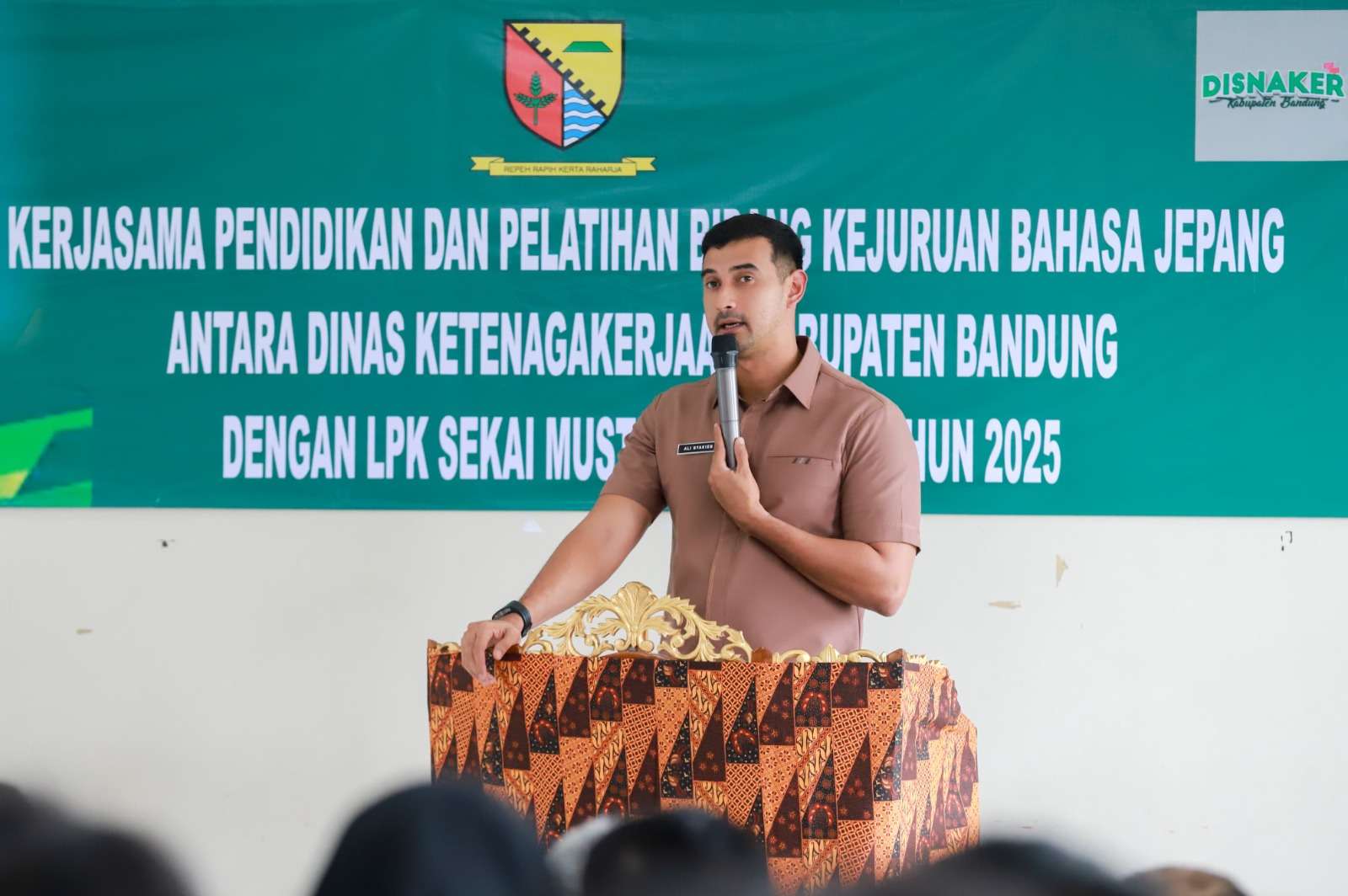 Jaga Etos Kerja, Pesan Wabup Bandung Ali Syakieb kepada Peserta Pelatihan Bahasa Jepang