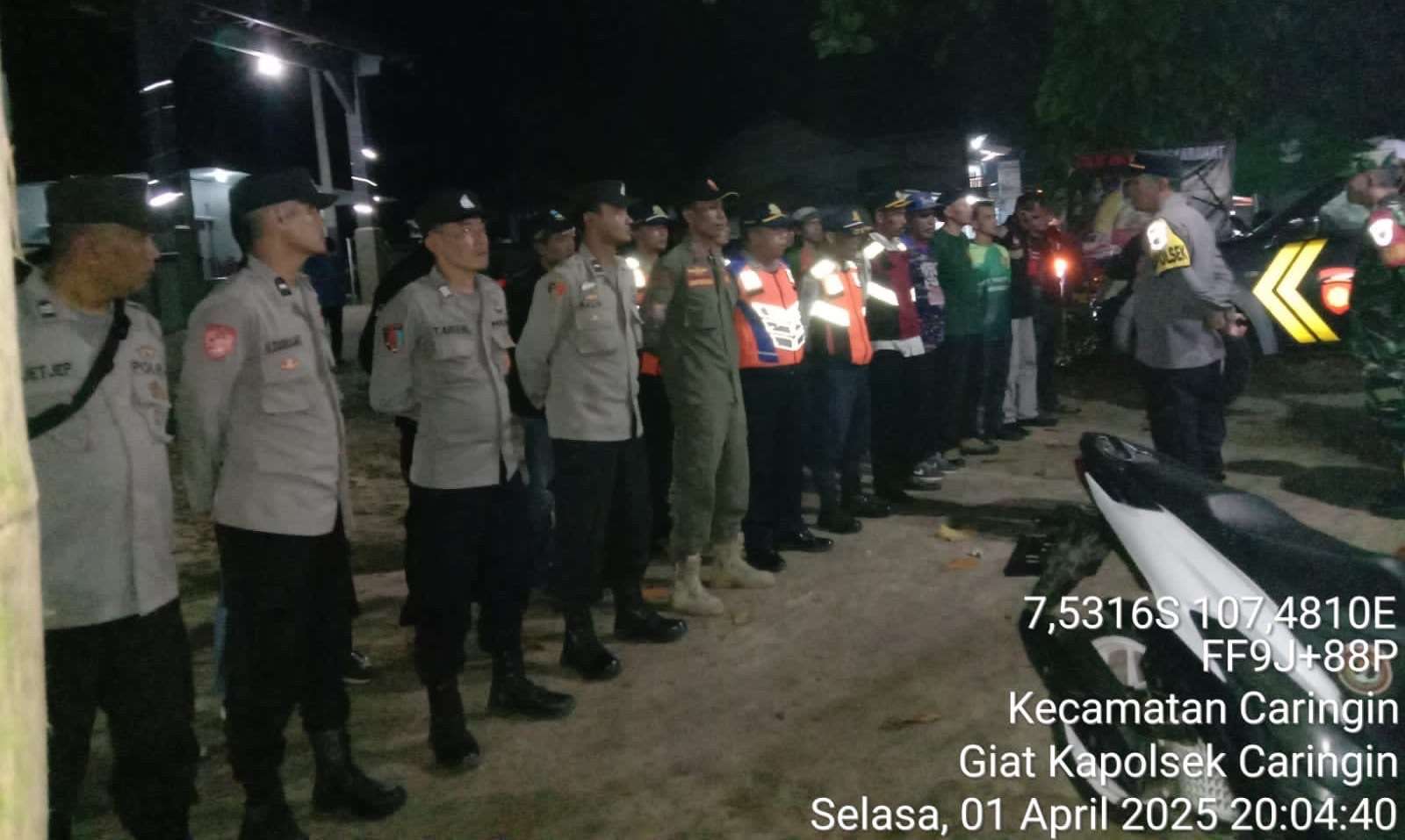 Di pimpin Langsung Kapolsek Caringin Garut Apel Gabungan PAM Idul Fitri 1446 H Di Obwis Rancabuaya