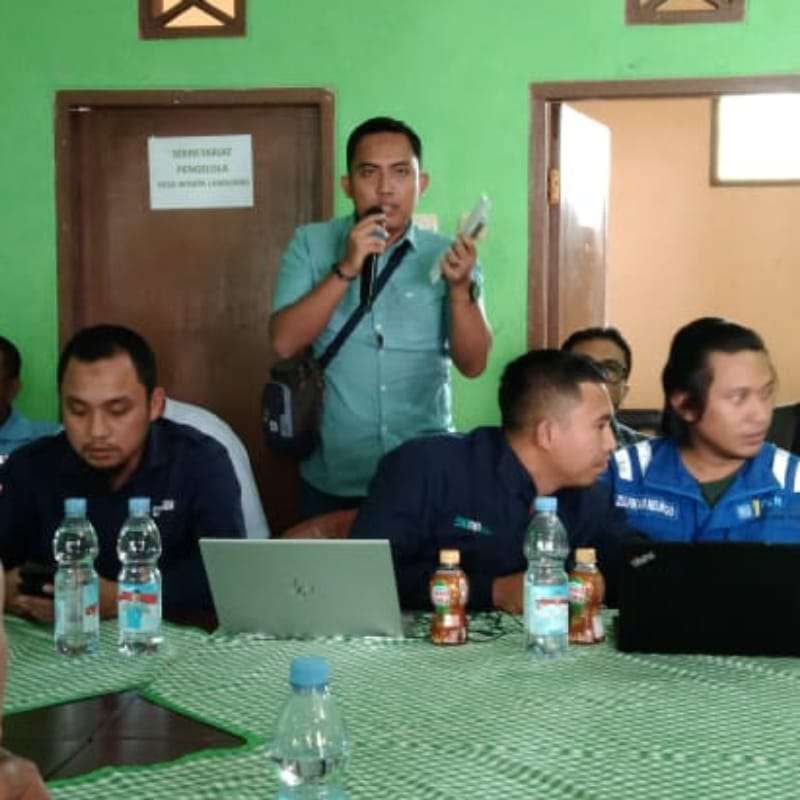 PLN IP UBP Saguling Gelar Sosialisasi Rehabilitasi Jalan PLTA Cikalong pada Masyarakat Desa Lamajang Guna Perkuat Akses Energi dan Sosial