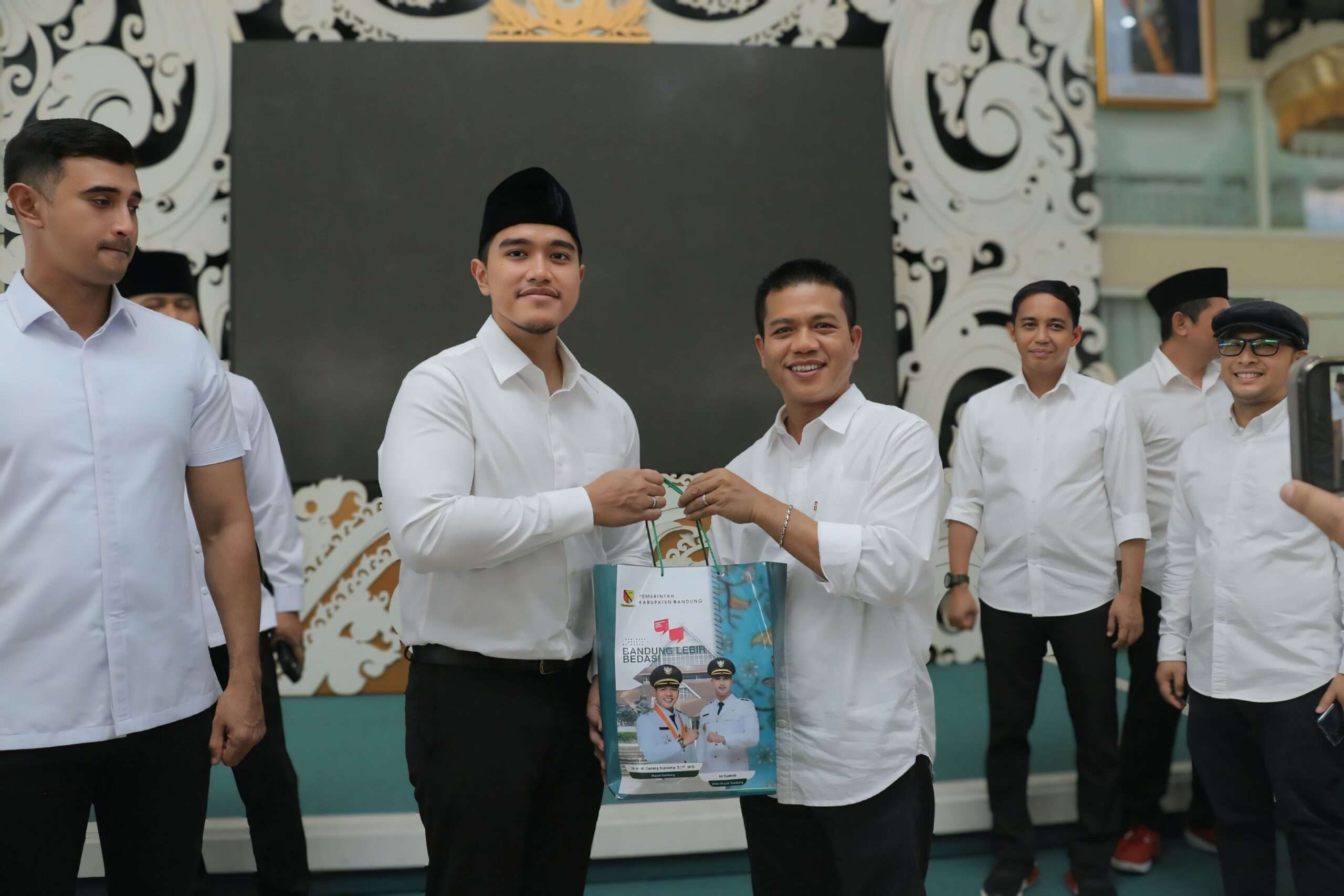 Silaturahmi dengan Kang DS, Kaesang : Terima Kasih Kang DS Sudah Diperbolehkan Bertamu