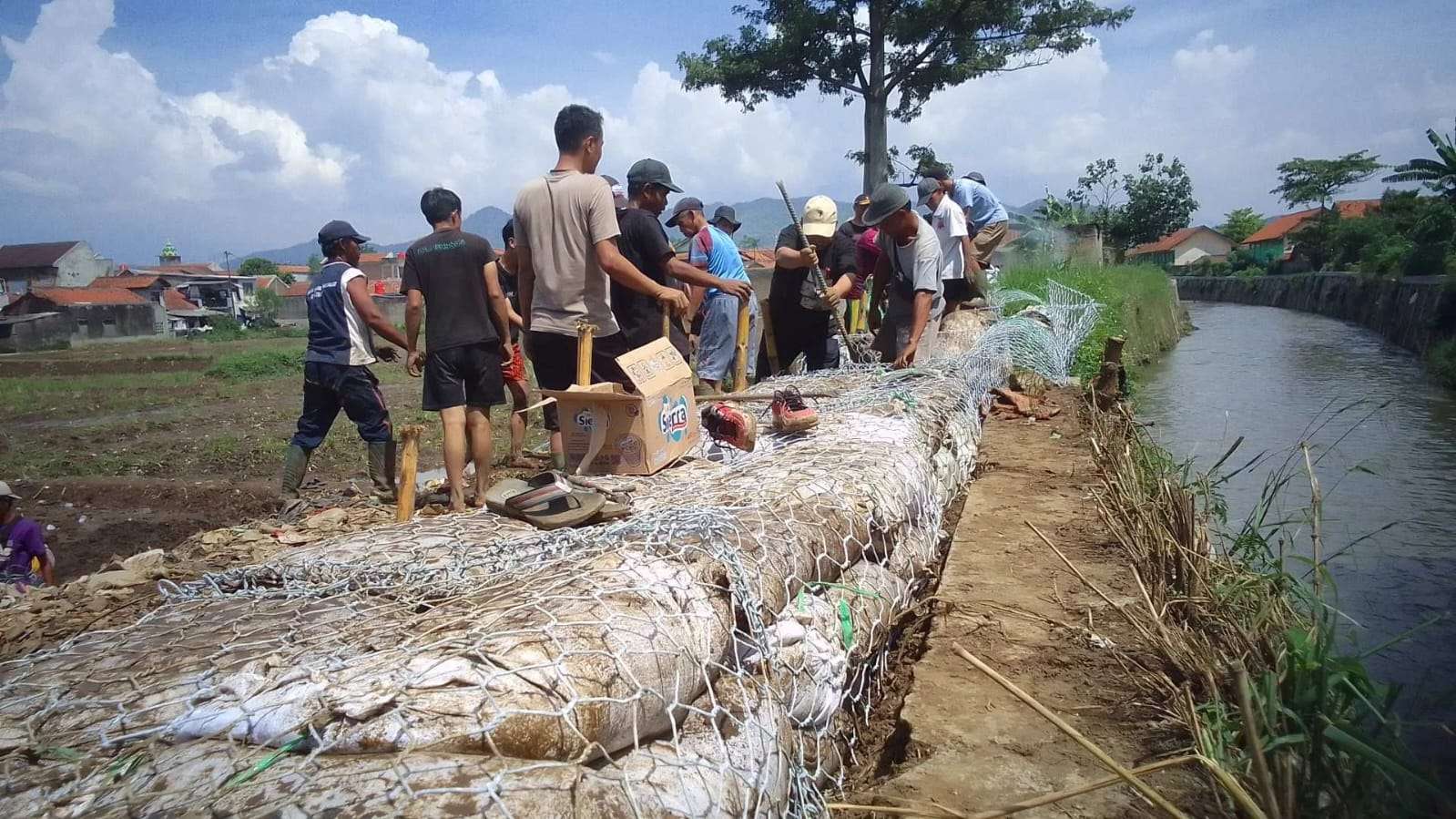 Warga Dayeuhkolot Puji Langkah Gercep Bupati Bandung Atasi Banjir Dayeuhkolot