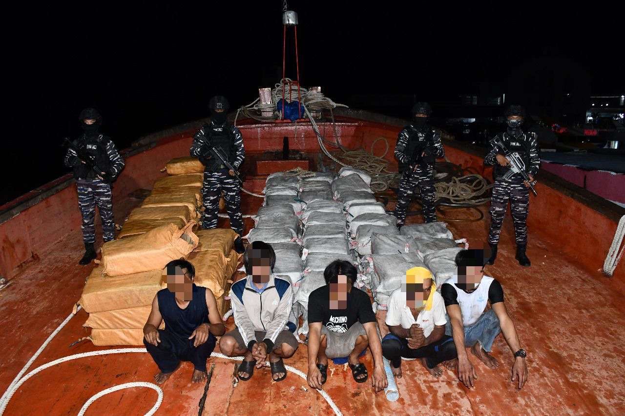 Pangkalan TNI AL Tanjung Balai Karimun Gagalkan Penyelundupan 1.905 Kg Narkotika