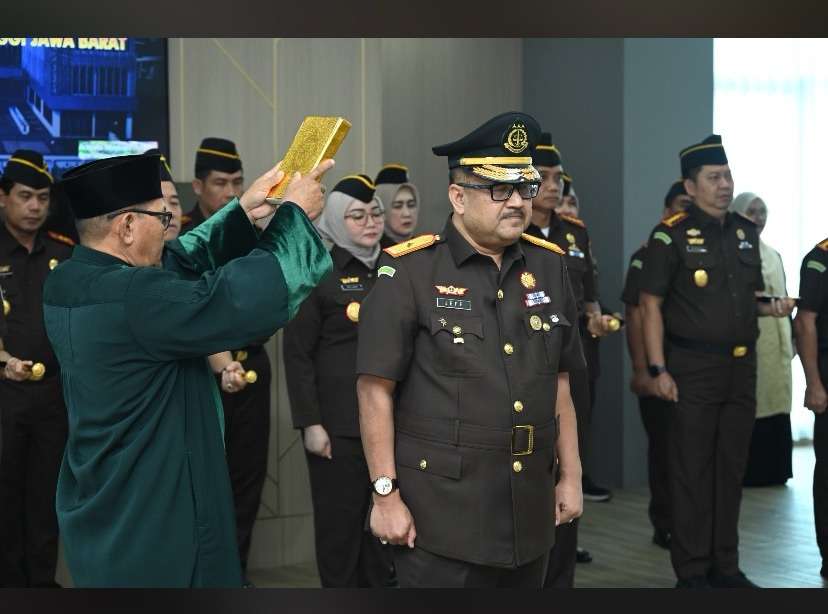 Kajati Jabar Lantik Wakajati Dr. Jefferdian, S.H., M.H Di Aula R. Soeprapto, Sengai Wakajati Jabr Begini Pesannya Saat Pelantikan