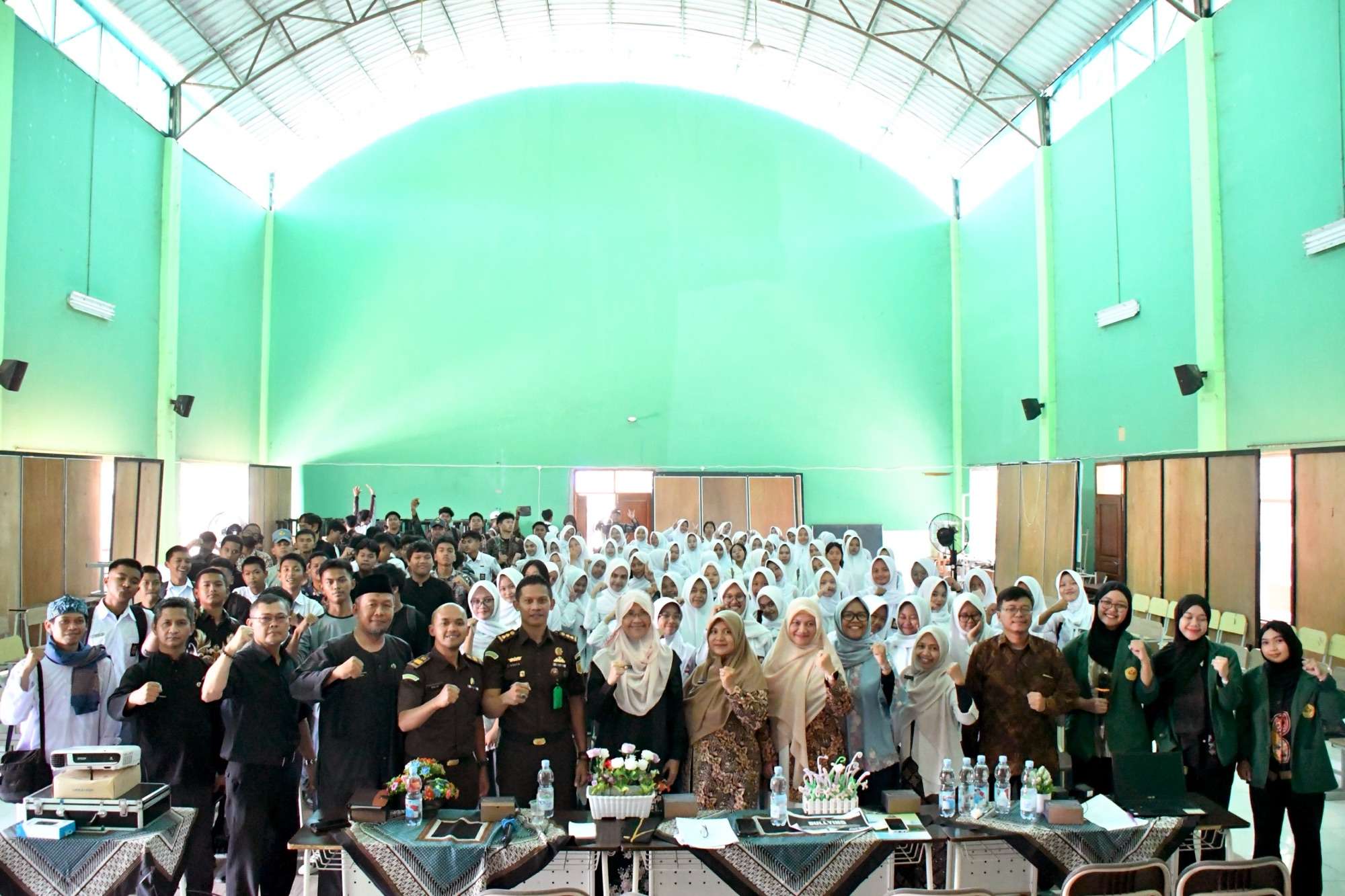 Sosialisasi Anti Bullying: Kejati Jabar Datang ke SMA Negeri 1 Bojongsoang Dalam Program Jaksa Masuk Sekolah