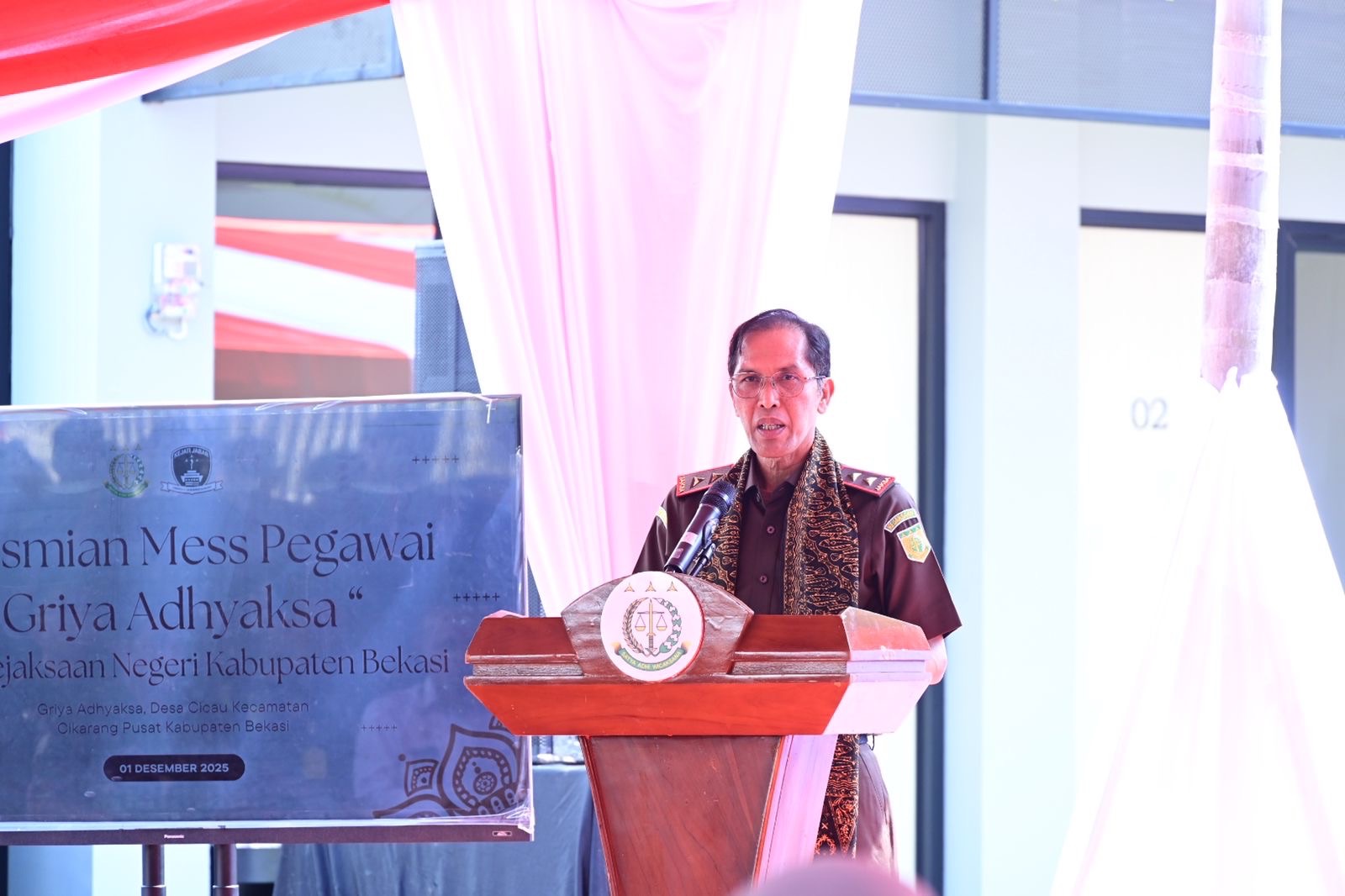 KAJATI JABAR RESMIKAN MESS GRIYA ADHYAKSA KEJAKSAAN NEGERI KABUPATEN BEKASI