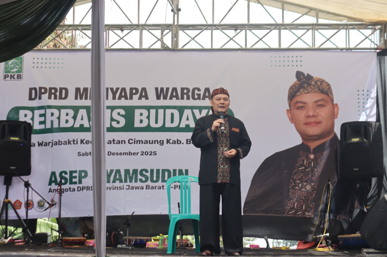 Saat Wakil Rakyat, H. Asep Samsudin Sapa Warga Desa Warjabakti Dengan Kopi dan Nada