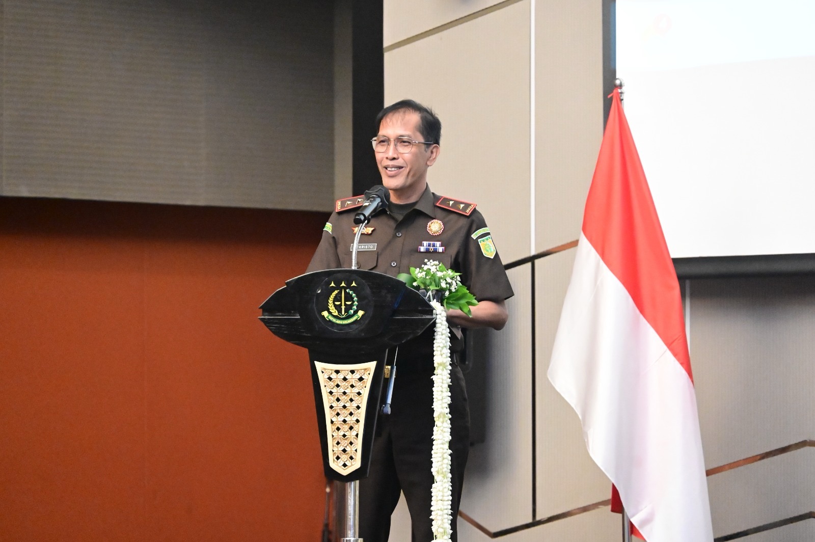 KAJATI JABAR MELAKSANAKAN RAPAT KERJA DAERAH WILAYAH HUKUM KEJAKSAAN TINGGI JAWA BARAT TAHUN 2025”