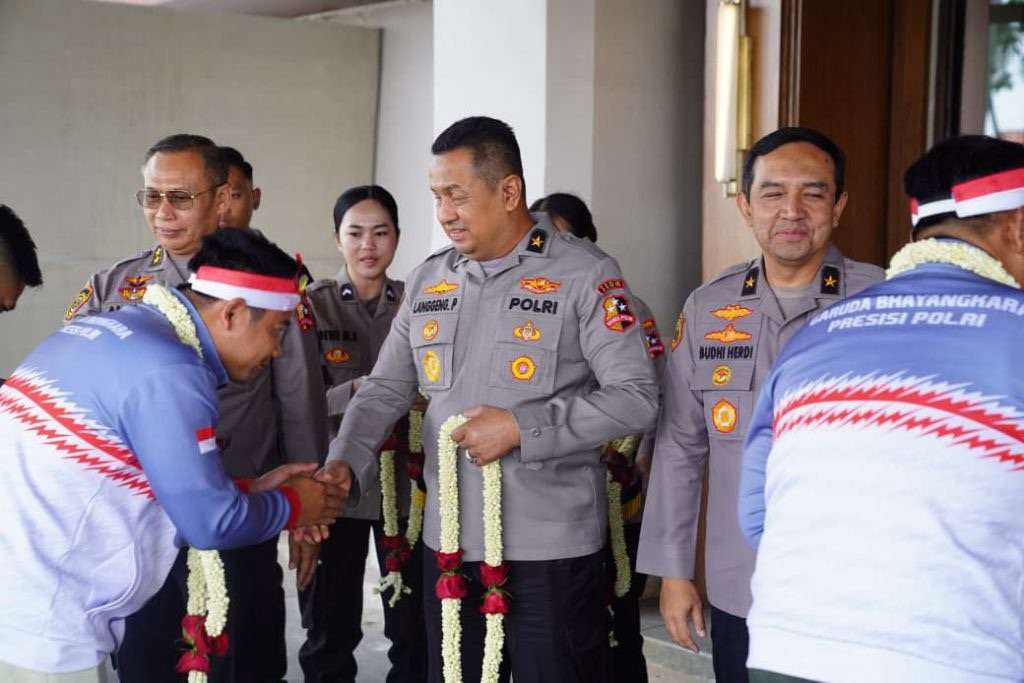 AS SDM KAPOLRI SAMBUT KEPULANGAN KONTINGEN TAEKWONDO GARBHA PRESISI PERAIH JUARA UMUM WATA CHAMPIONSHIP 2026