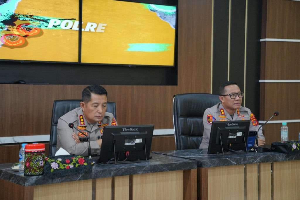 KAPOLRESTA BANDUNG PERKUAT KESIAPAN PENGAMANAN MAY DAY USAI RAKOR NASIONAL BAHAS SITKAMTIBMAS DAN STABILITAS NASIONAL