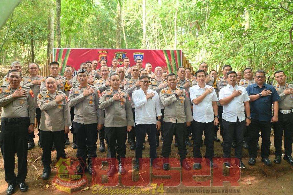 PLT.KAPOLRESTABES BANDUNG BERSAMA WAKAPOLRES BESERTA PJU LAKSANAKAN GIAT SILATURAHMI KAMTIBMAS