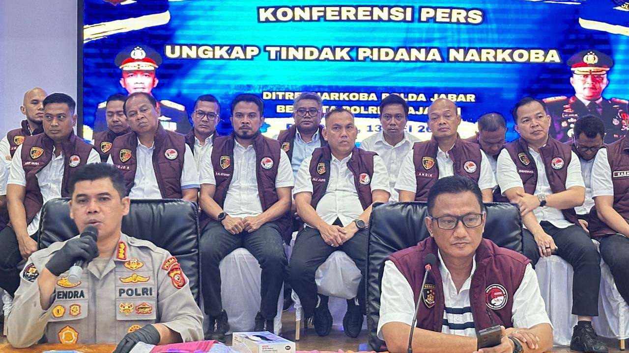 Polda Jabar Bongkar Modus Pengiriman Sabu Lewat Driver Online di Bandung