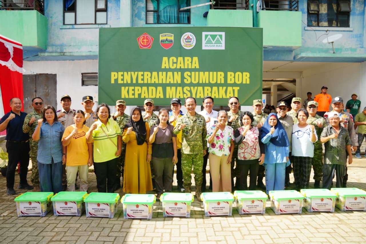 Kasum TNI Tinjau Rehabilitasi Pascabencana dan Serahkan Bantuan Air Bersih di Tapanuli