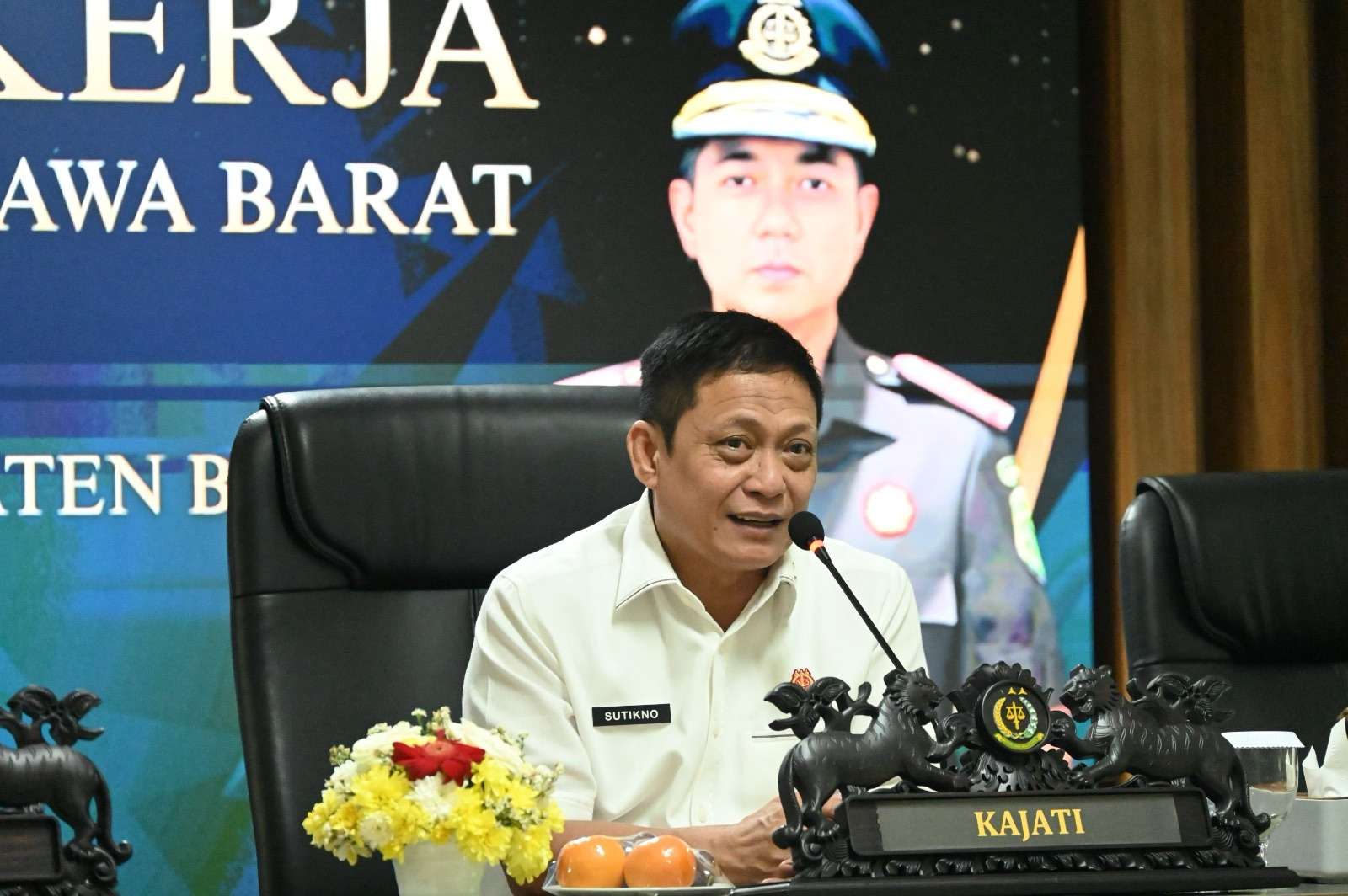 KAJATI JABAR MELAKUKAN RANGKAIAN KUNJUNGAN KERJA KE KEJAKSAAN NEGERI KOTA BOGOR, KEJAKSAAN NEGERI KABUPATEN BOGOR, DAN KEJAKSAAN NEGERI DEPOK