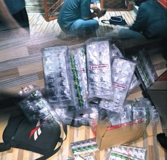 Gerak Cepat Polsek Babelan, Ribuan Butir Tramadol Dan Hexymer Digagalkan Sebelum Meracuni Generasi Muda