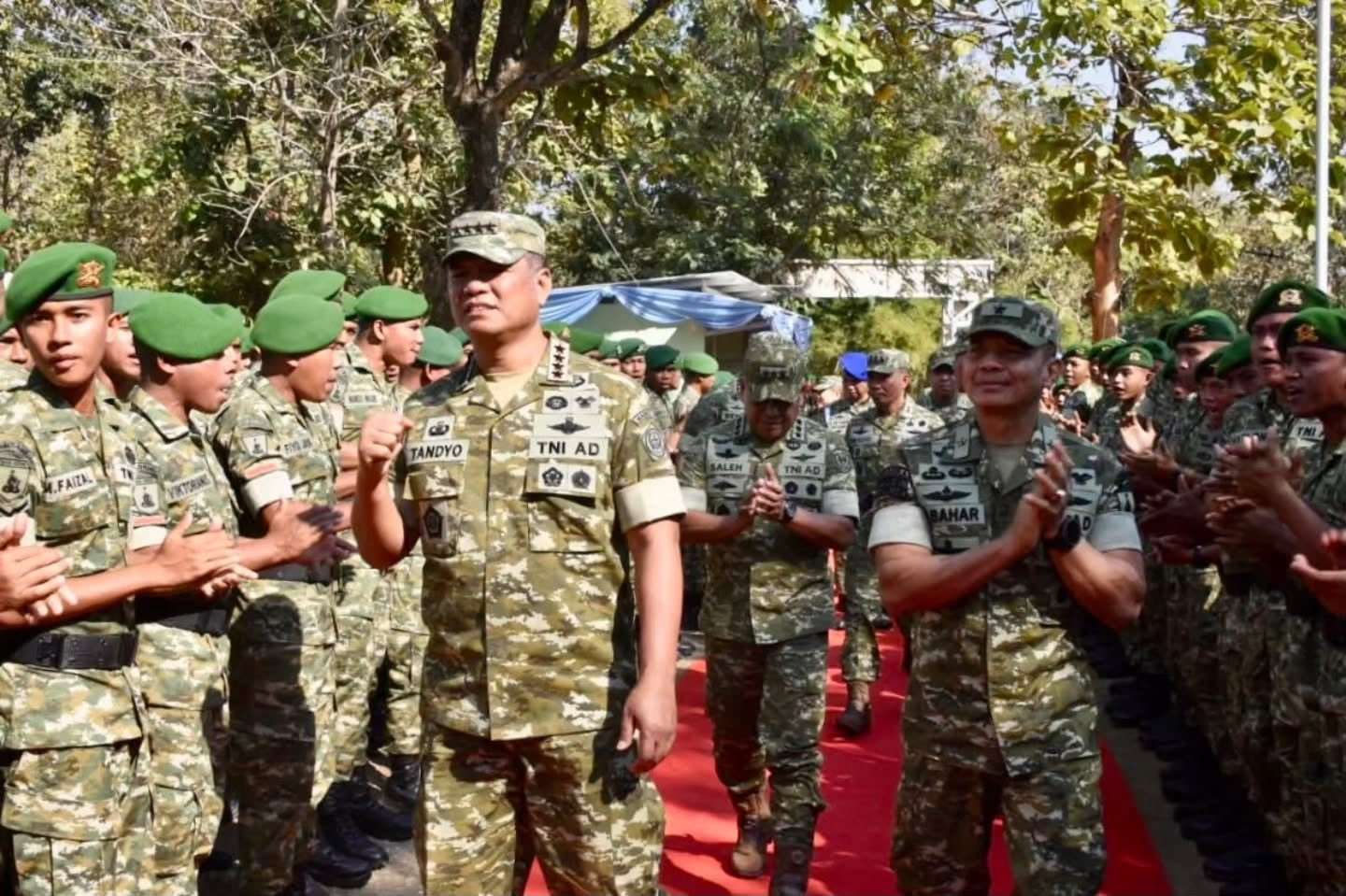 Wapang TNI dan Menhan RI Tinjau Yon TP di Jawa Timur, Pastikan Kesiapan Operasional Satuan
