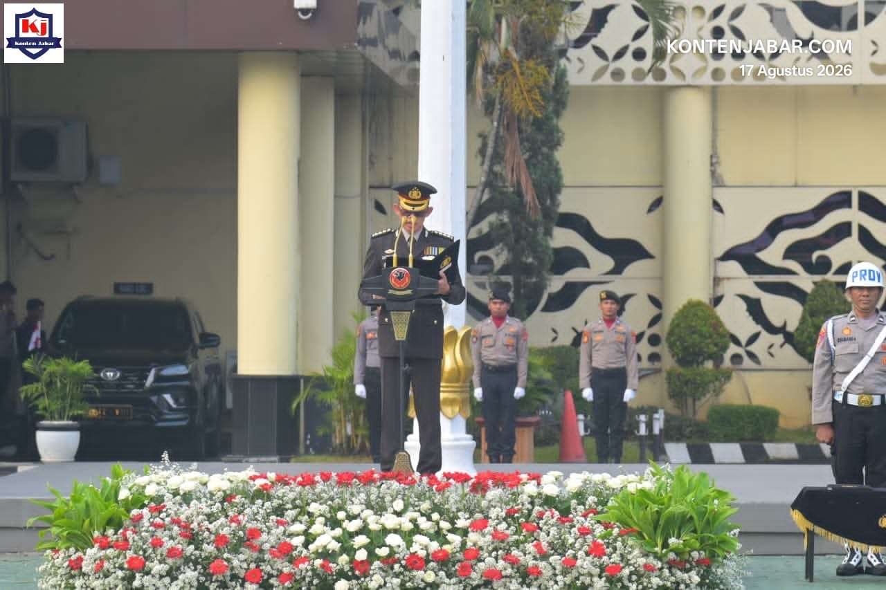 HUT ke-81 RI, Wakapolda Jabar Berangkatkan 5 Personel dan PNS Umroh Gratis