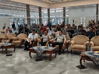 Kadiskominfo Indramayu Ikuti Rakor Bidang IKP se-Jawa Barat: Bahas Isu Aktual Pelayanan Informasi