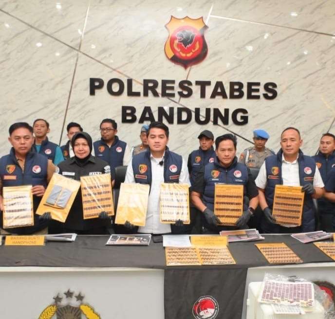 Produksi Liquid Vape Narkotika Di Margaasih Digagalkan, Satres Narkoba Polrestabes Bandung Amankan 170 CARTRIDGE Siap Edar Bermerek “THUGS”