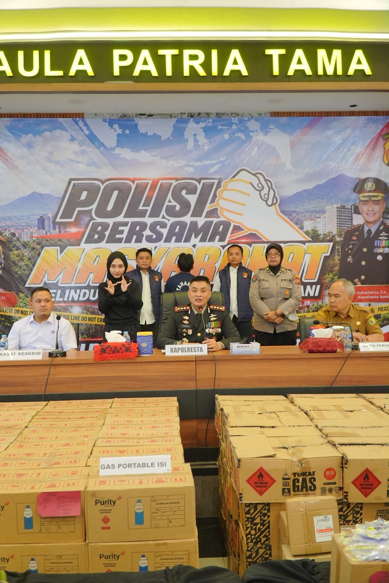 Polresta Bandung Bongkar Gudang Pengoplosan Gas Subsidi, 3.763 Tabung Portable Disita