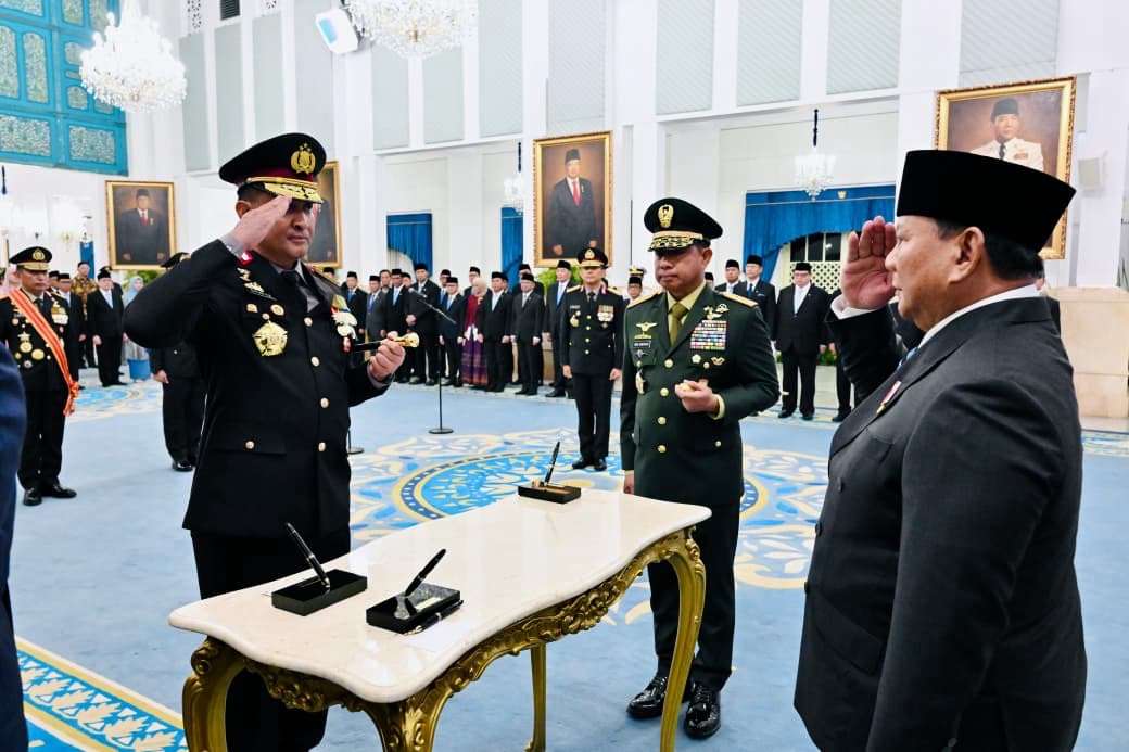 Panglima TNI Hadiri Pelantikan Kapolri dan Wakapolri di Istana Negara