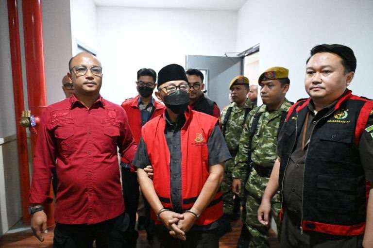 Kejati Jabar Kembali Tahan Tersangka A.F dalam Kasus Dugaan Korupsi Tunjangan Perumahan dan Transportasi DPRD Indramayu 2022–2025